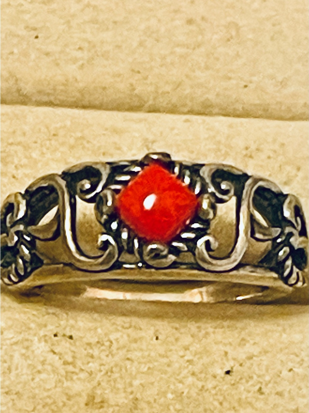 Carolyn Pollack Relios 925 Sterling Silver
Red Coral Ring Sz 8